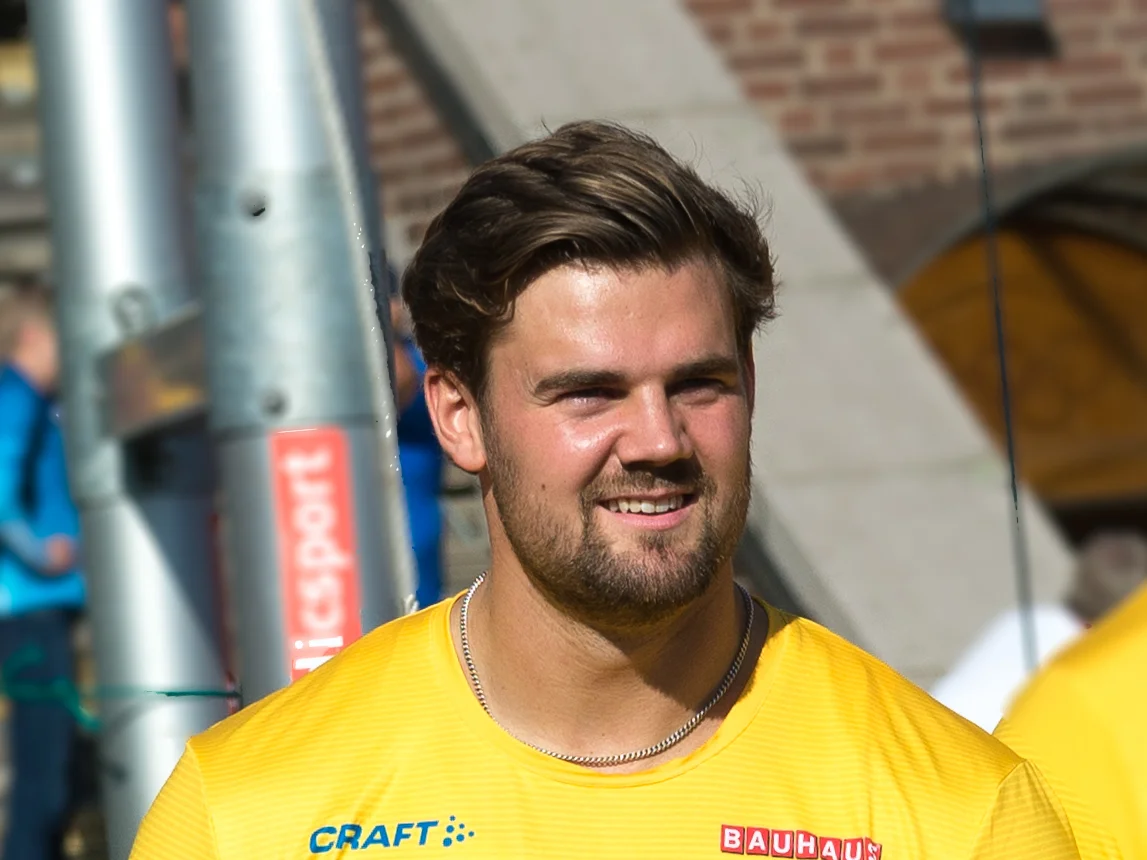 Simon Pettersson under en friidrottstävling